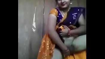 aunty devika navel changing malluu hot saree Savida sex videos